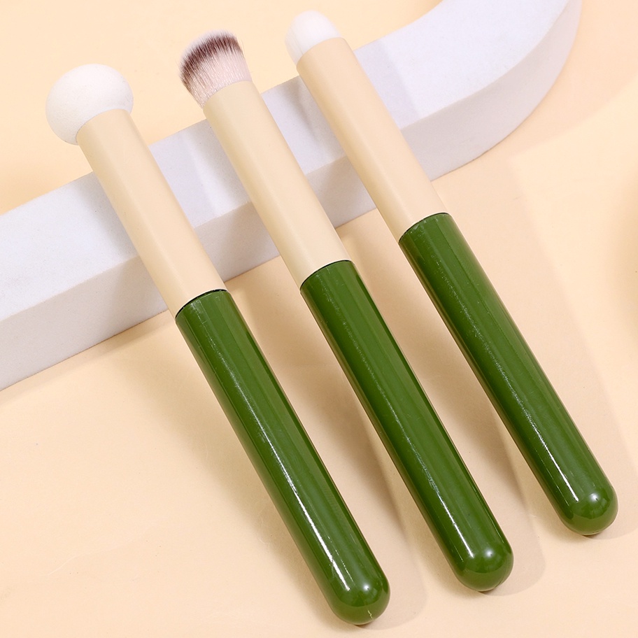 1pc Spons Kepala Concealer Brush Green Concealer Brush Kuas Bibir Kecil Kukus Bun Concealer Brush Eye Shadow Brush Shadow Brush Untuk Wanita