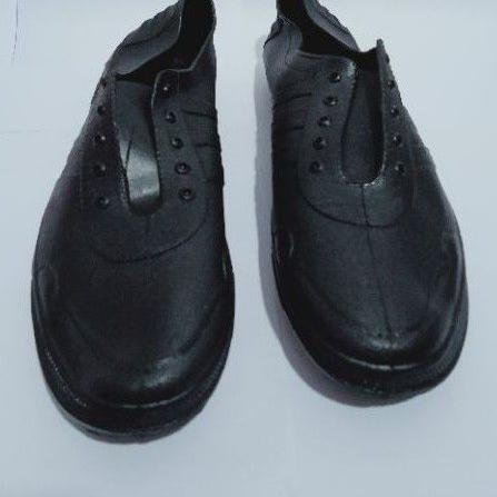 Sepatu Karet TAIYOKO/ Sepatu karet bola Tani /Alas kaki petani sawit OD/SEPATU ke Ladang / Sepatu Ke kebun / Sepatu Gambir / Sepatu tapak Bola / Sepatu anti selip / Sepatu Karet lentur