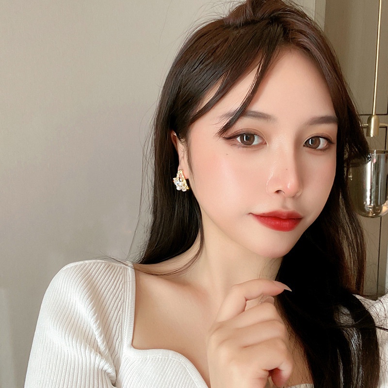 S925 Jarum Perak Desain Temperamen Korea Merasakan Sederhana Bunga Tetesan Air Niche Influencer Anting Earrings Wanita