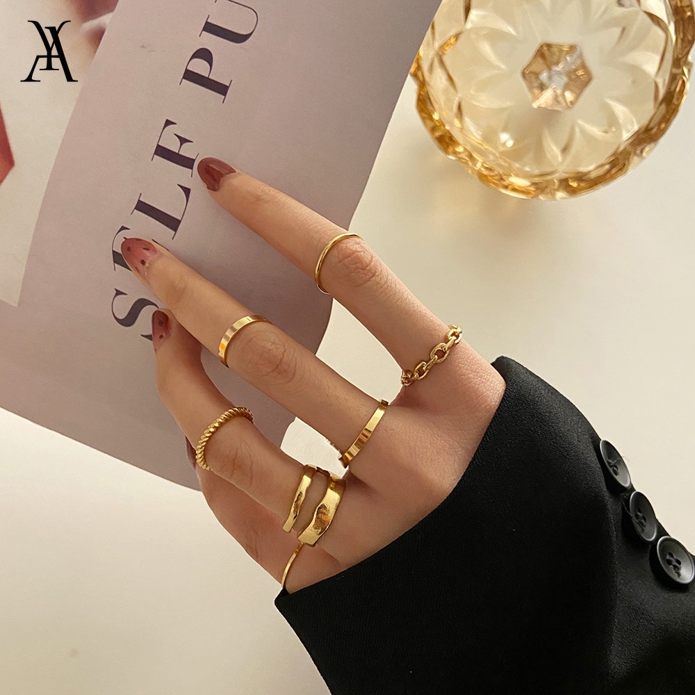 AY(CN) 7pcs / Set Cincin Bentuk Ular Warna Emas Gaya Retro Untuk Wanita