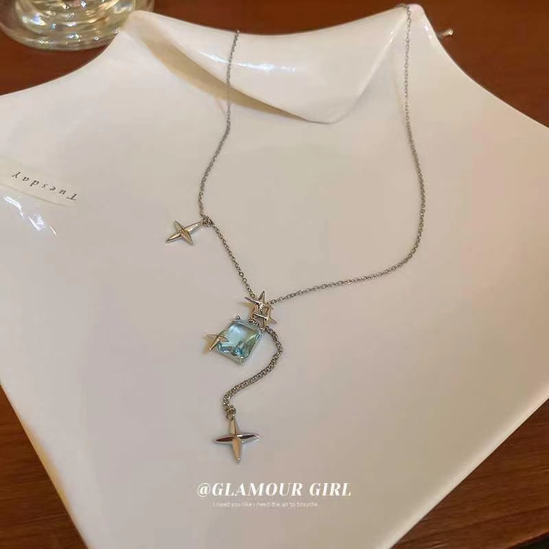 Berlian Empat Mangxing Kristal Kalung Suhu Celar Clasm Rantai Serbaguna Kepribadian Necklace