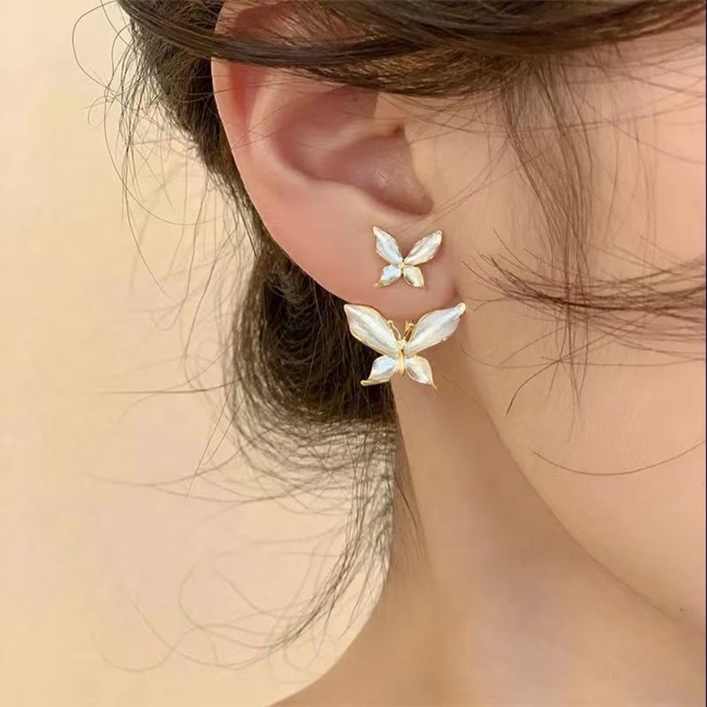 Deartiara Exquisite White Butterfly Earrings, High Quality, A Pair of Earrings, 2023 New Versatile Earrings