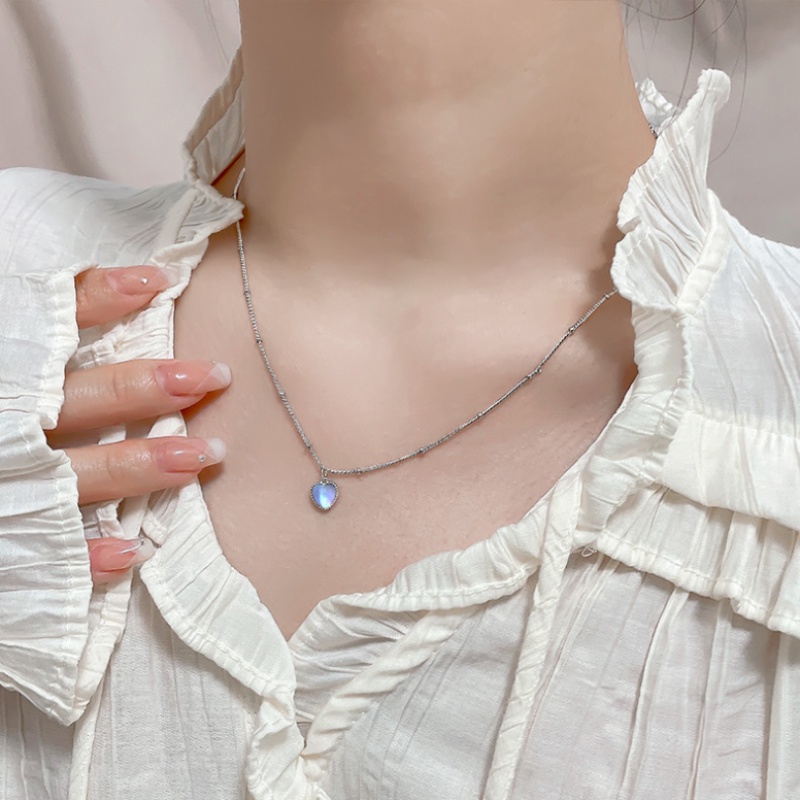 Kami Bunga Fantasi Bersinar Biru Moonstone Jantung Liontin Kalung Untuk Wanita Perempuan Korea Trendi Berlian Imitasi Cinta Kalung Fashion Perhiasan