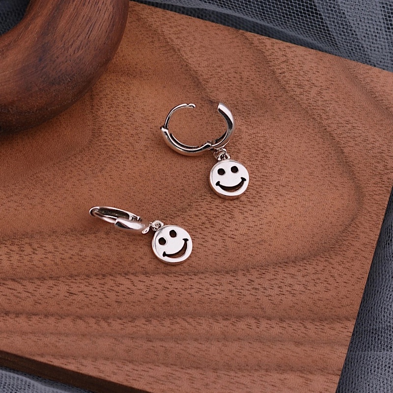 Kami Bunga Punk Perak Lucu Smiley Face Kecil Hoop Earrings Untuk Wanita Pria Unisex Fashion Wajah Bahagia Menjuntai Anting-Anting Trendi Hypoallergenic Telinga Perhiasan Hadiah