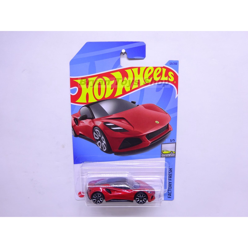 Hot Wheels Lotus Emira Merah