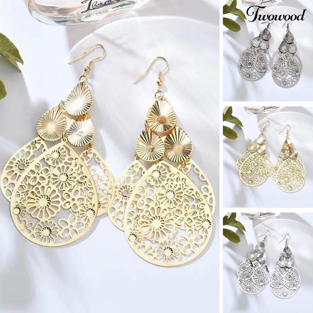 Twowood 1pasang Anting Kait Berlebihan Retro Geometris Elegan Berongga Bunga Tetesan Air Liontin Wanita Menjuntai Anting Perhiasan Fashion