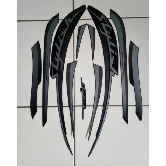 STRIPING SCOOPY STYLISH 2019 HITAM