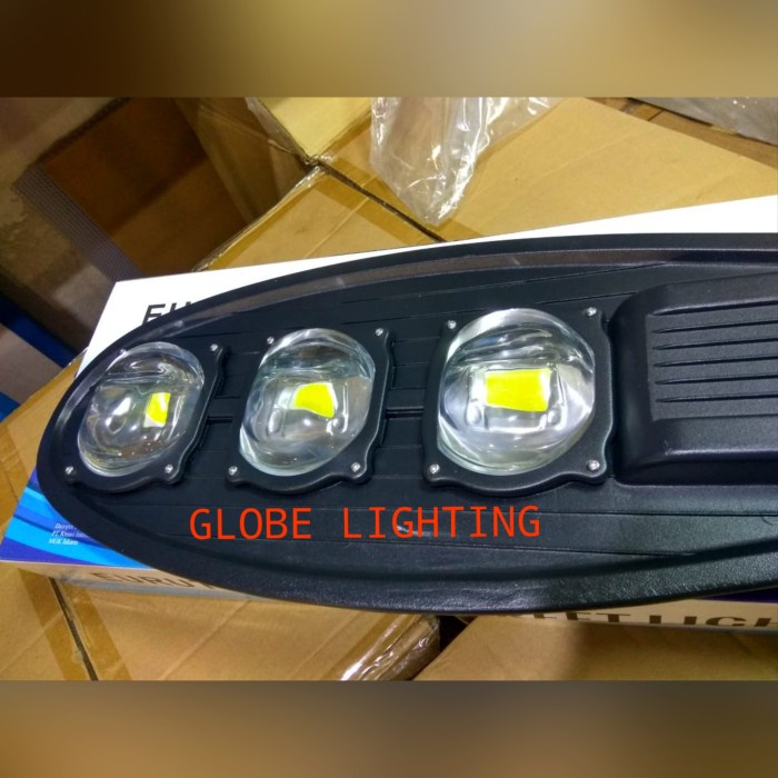KAP LAMPU JALAN PJU LED 150W/KAP COBRA PJU LED - Sinar Kuning