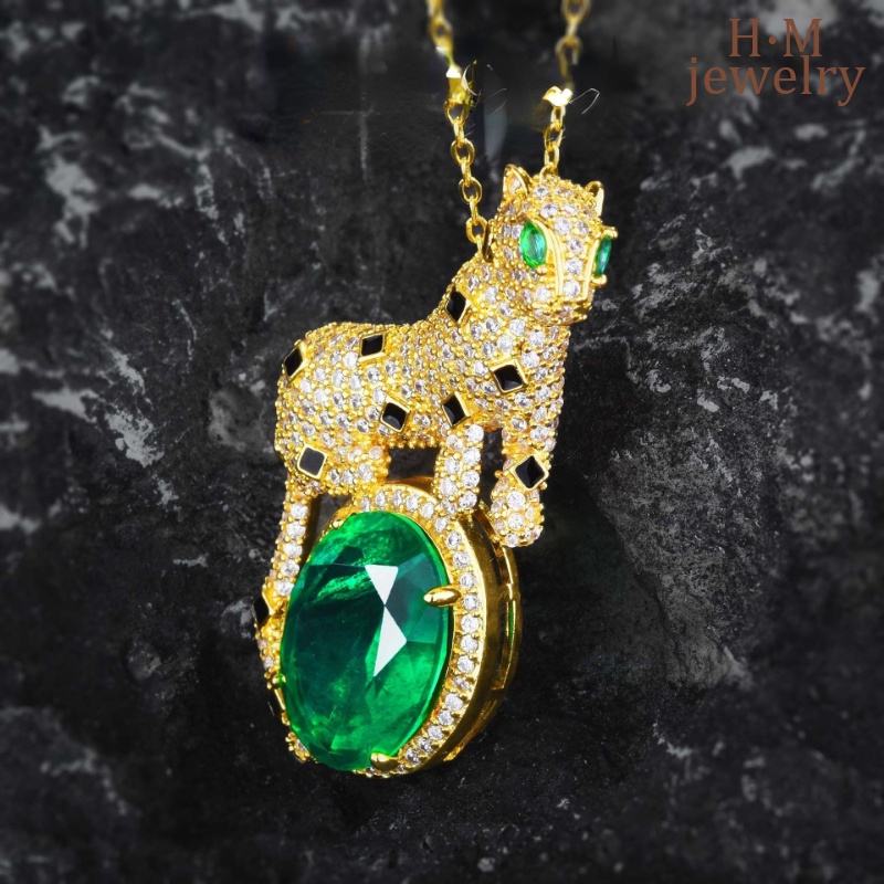 Kalung Leopard Lvzuan Liontin Leopard Emerald Terbaru