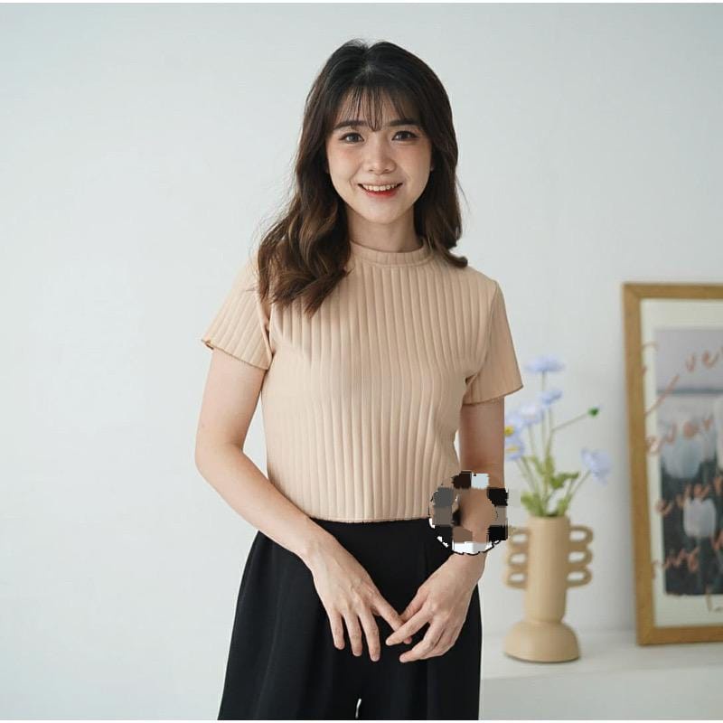 BEFAST - ZFS OOTD WANITA TSHIRT QELA / SIERA HORNET KNIT CROP TOP / Pakaian Wanita Terbaru / Kaos Crop Polos / Outfit Wanita Remaja ABG Trendy / Fashion Kekinian Wanita Remaja / Tshirt Lengan Pendek Terlaris / OOTD Wanita Ala Style Korean