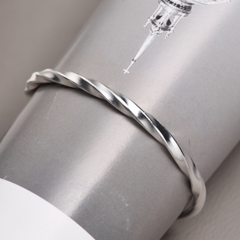 Wanita Desain Sederhana Perak Memutar Bangle Gelang Gadis Fashion Geometris Gelombang Tidak Teratur Cuff Bangle Wanita Pesona Adjustable Bangle Populer Perhiasan Aksesoris