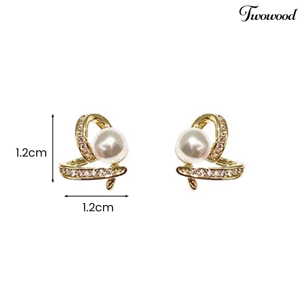 Twowood 1pasang Ear Studs Elegan Berbentuk Hati Berlian Imitasi Mengkilap Hias Berkilau Berdandan Hadiah Wanita Mutiara Imitasi Stud Earrings Perhiasan Aksesori Fashion