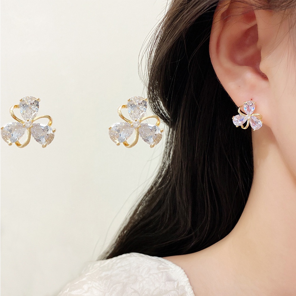 Versi Korea Anting Pejantan Bunga Fashion Zirkon Kelopak Stud Earrings Aksesoris Wanita