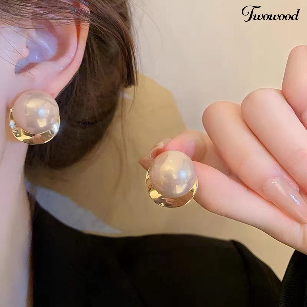 Twowood 1pasang Ear Studs Pengerjaan Halus Tidak Sakit Memakai Mudah Dipakai Tahan Aus Eye-catching Dress Up Nikel Gratis Anting Mutiara Imitasi Minimalis Perhiasan Aksesori