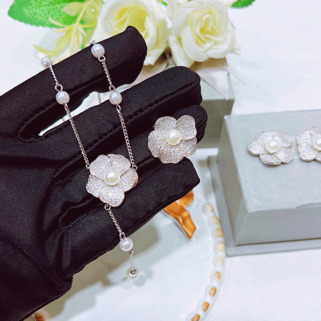 Goldkingdom Aksesoris Perhiasan Fashion Ready Stock, Wangi Kecil, Setelan Camelia Mutiara Berlian Imitasi Penuh, Cincin Bunga Mewah Prancis, Anting Gelang Kalung.