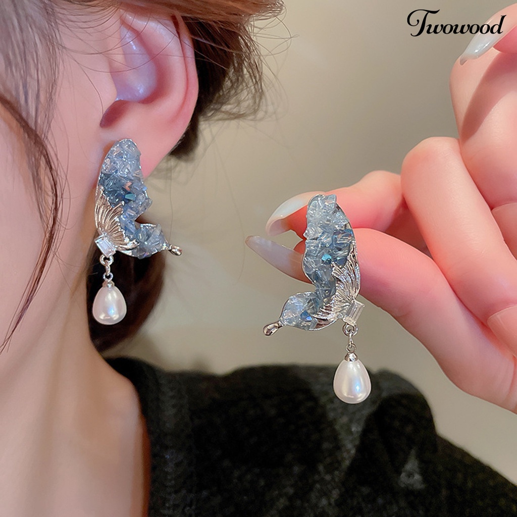 Twowood 1pasang Anting Pejantan Mewah Pola Geometris Electroplating Pendant High Gloss Dekorasi Kilau Terang Fashion Shiny Butterfly Rhinestone Menjuntai Earrings Untuk Tanggal