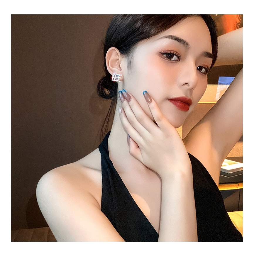 Baru Mau Teks Yang Unik Semua Pertandingan Anting Kecil Retro Ringan Mewah Elegan Anting Influencer Anting Sederhana