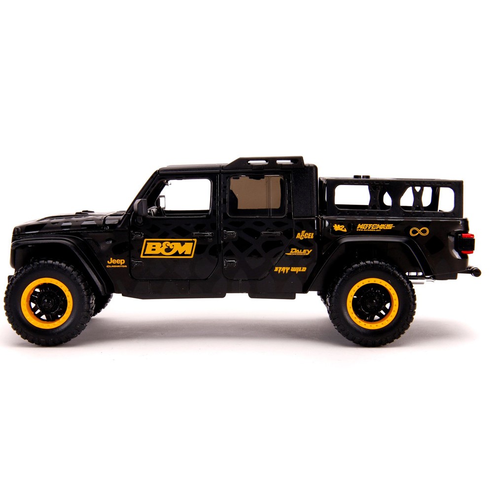Jada 1:24 Just Trucks 2020 Jeep Gladiator Black with Extra Wheels