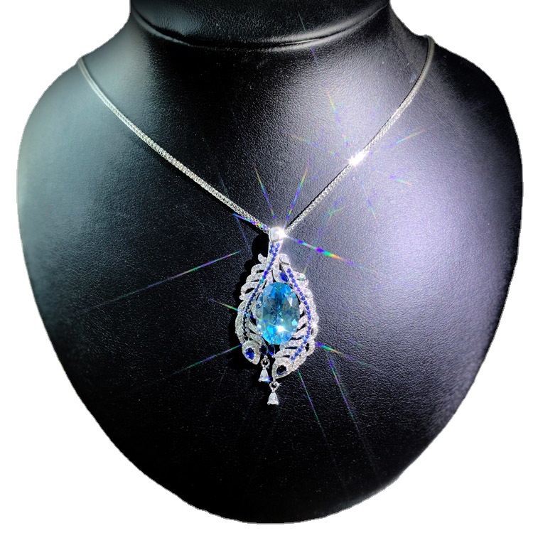 Goldkingdom Fashion Perhiasan Aksesoris Ready Stock Perhiasan Tinggi Sky Blue Topaz Liontin Perempuan Cahaya Mewah Micro-set Karbon Tinggi Berlian Bulu Kalung.