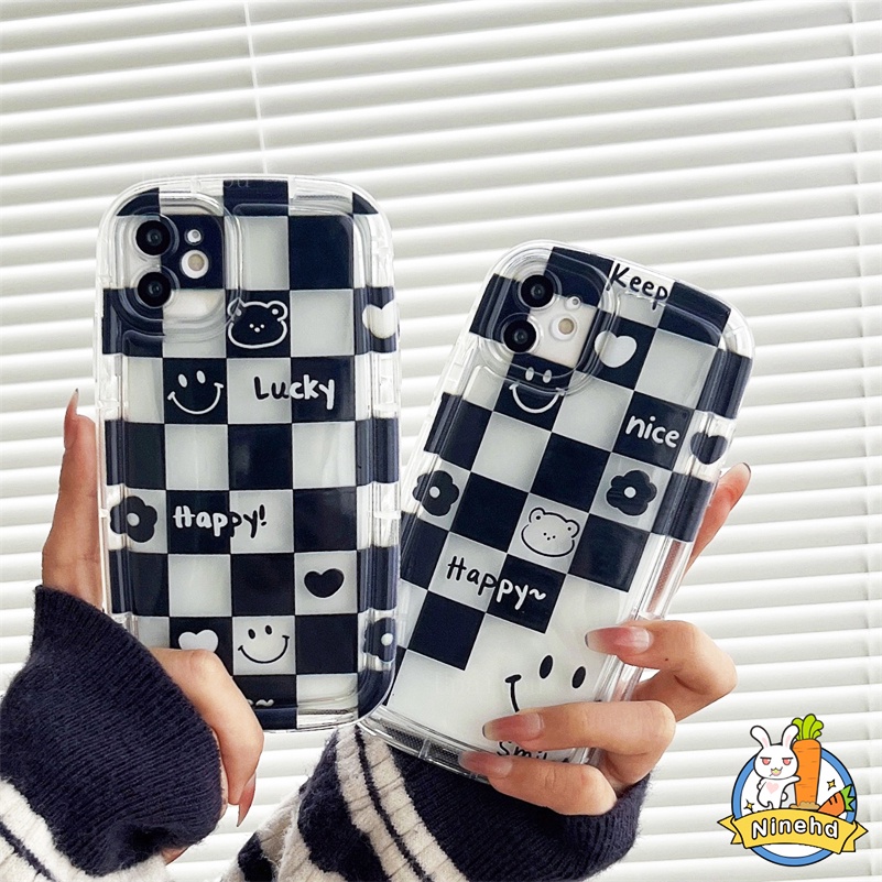 IPHONE Casing Kompatibel Untuk Iphone14 13 12 11 Pro Max X Xr Xs Max8 7 6 6s Plus SE 2020 Chessboard Checker Bear Wajah Tersenyum Pasangan Ponsel Case Silikon Bening Anti Jatuh Airbag Soft Case