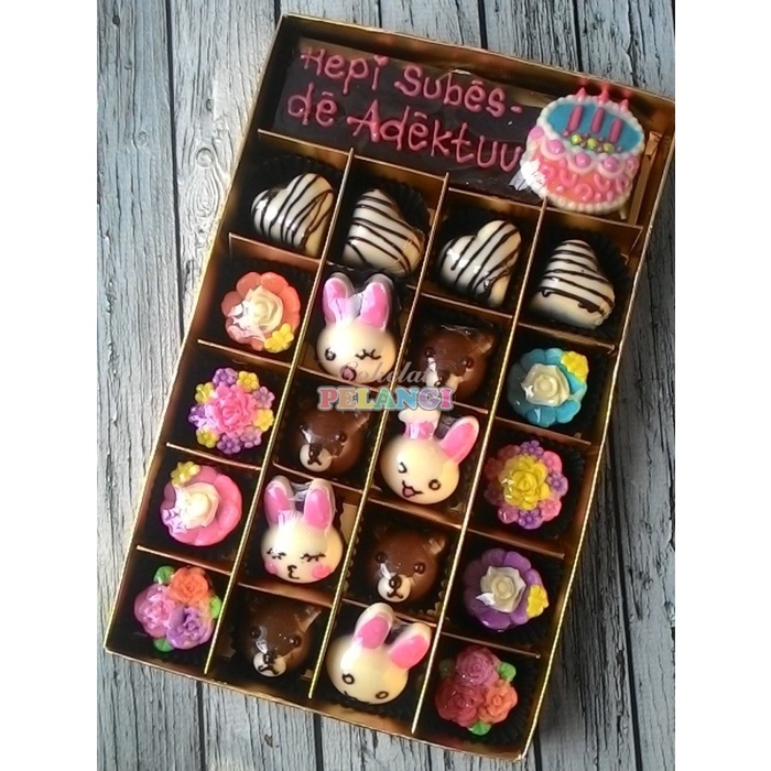 

⭐BISA COD⭐ Coklat Karakter - Box Sekat 24 kode B2403