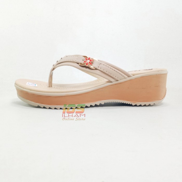 Sandal Wanita Jepit Wedges Melati Kickers mawar Hak 5cm Size 37-40 Krem Krem