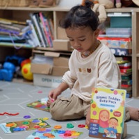 MyBunayya Mainan Edukasi - Islamic Toddler Busy Pack Bermain Kancing / Dialog Tauhid