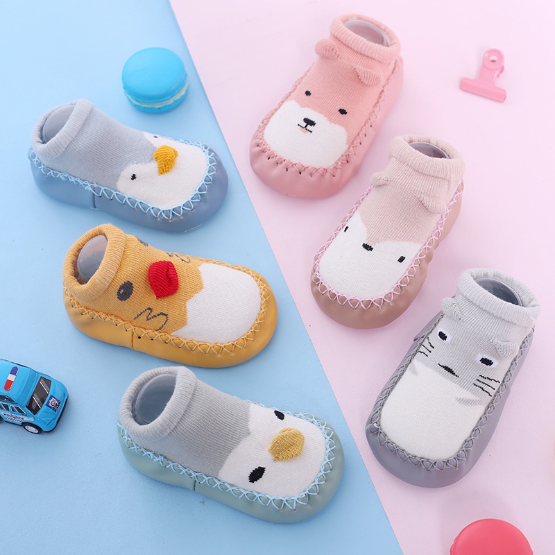 Kaos Kaki Bayi Motif Boneka 3d Lucu / Baby Socks Prewalker Anti Slip Import BB20 / BB23