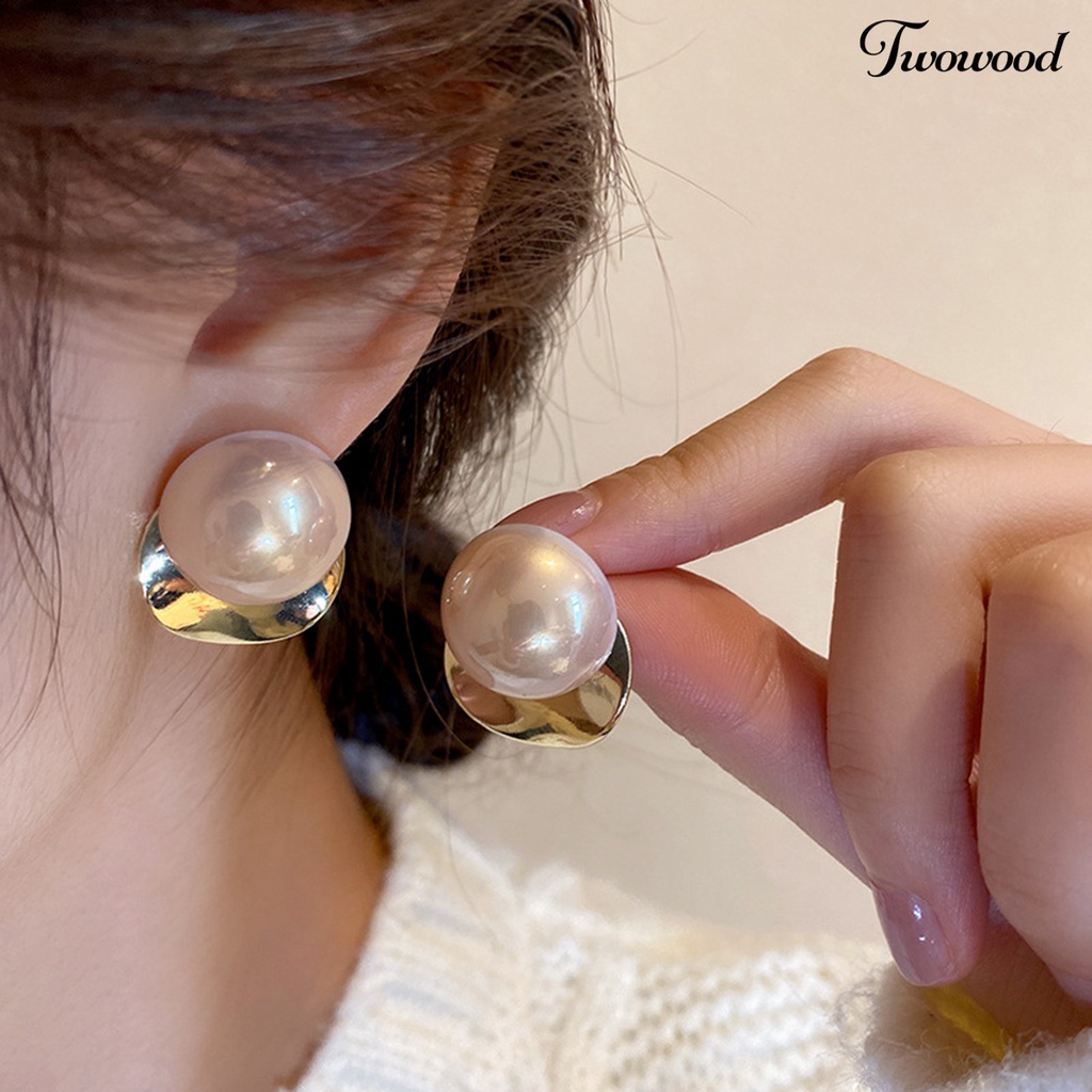 Twowood 1pasang Ear Studs Pengerjaan Halus Tidak Sakit Memakai Mudah Dipakai Tahan Aus Eye-catching Dress Up Nikel Gratis Anting Mutiara Imitasi Minimalis Perhiasan Aksesori