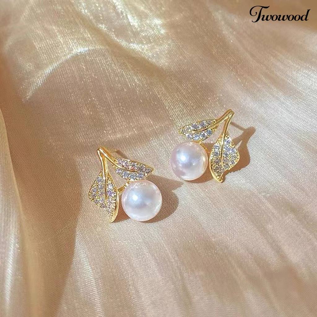 Twowood 1pasang Ear Studs Dainty Elegan Bling Berlian Imitasi Golden High Gloss Faux Pearl Leaves Women Earrings Perhiasan Aksesoris