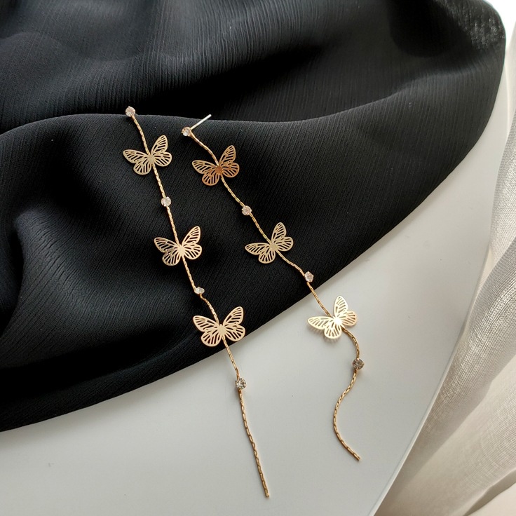 Retro Super Peri Kupu-Kupu Anting Panjang Berkelas Rumbai Berlian Imitasi Anting Perempuan Gaya Keren Korea Unik Sterling Silver Earrings