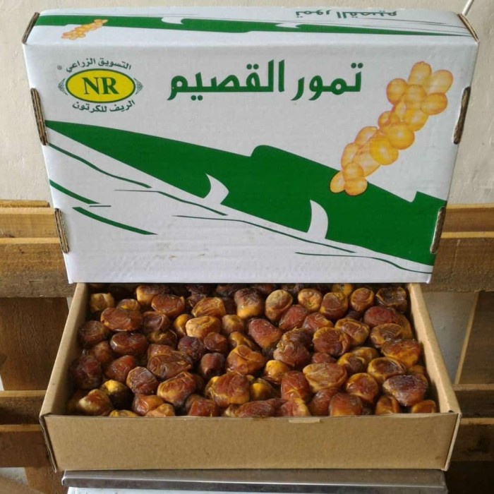 

Kurma Sukari (1 dus isi 3 kg)