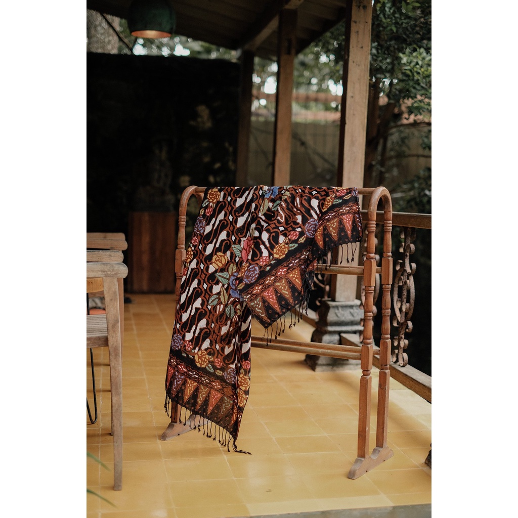 RATU - Selendang Batik Encim Parang 3