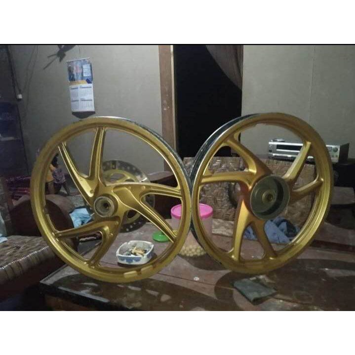 velg pelek racing depan belakang Honda REVO lama apsolutt REVO