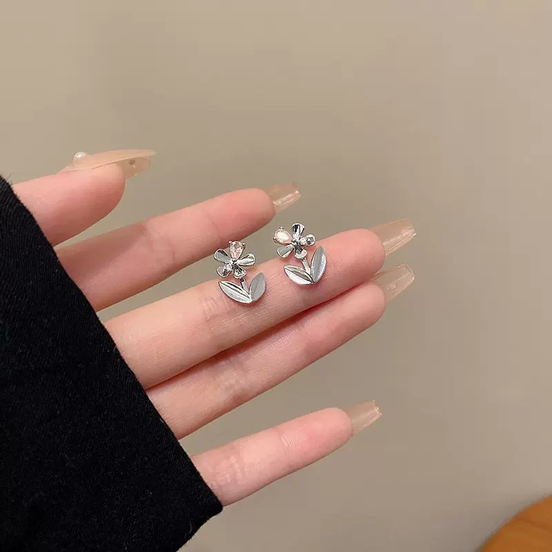 Kami Bunga Keren Manis s925 Perak Glossy Zirkon Bunga Stud Anting-Anting Untuk Wanita Perempuan Y2K Logam Bunga Pernyataan Anting-Anting Chic Telinga Perhiasan