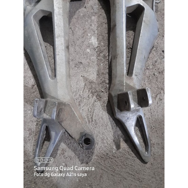 postep Footstep - Foot Step Set belakang Honda Revo Lama Original Asli