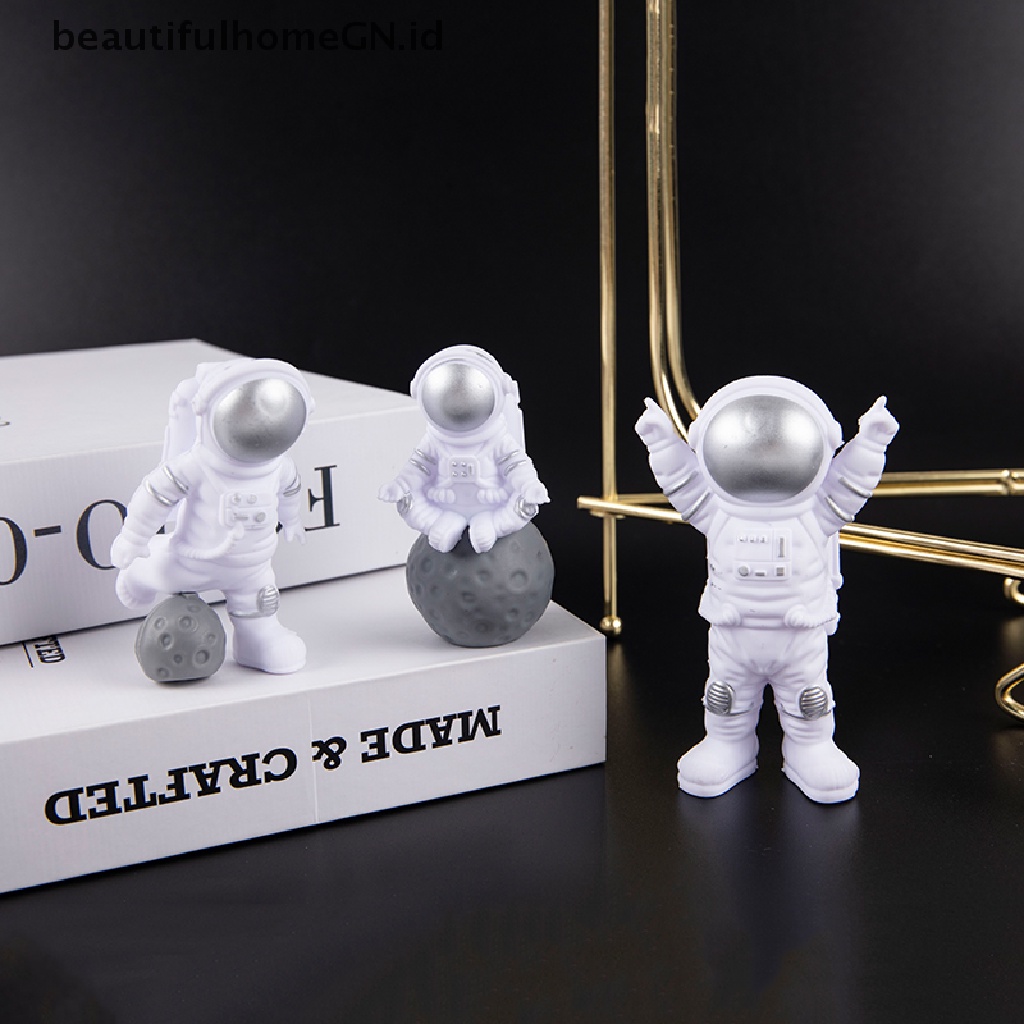{Cantik} 3pcs Patung Astronot Patung Plastik Dekorasi Rumah Modern Miniatur Ornamen Meja Kosmosnaut Figure Home Decorative~