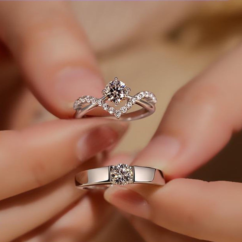 Versi Korea Dari Cincin Pasangan Moissanite Imitasi Baru Cincin Berlian Super Besar Pria Dan Wanita Model Mahkota Pembukaan Pasangan Cincin Perhiasan Hati Manis