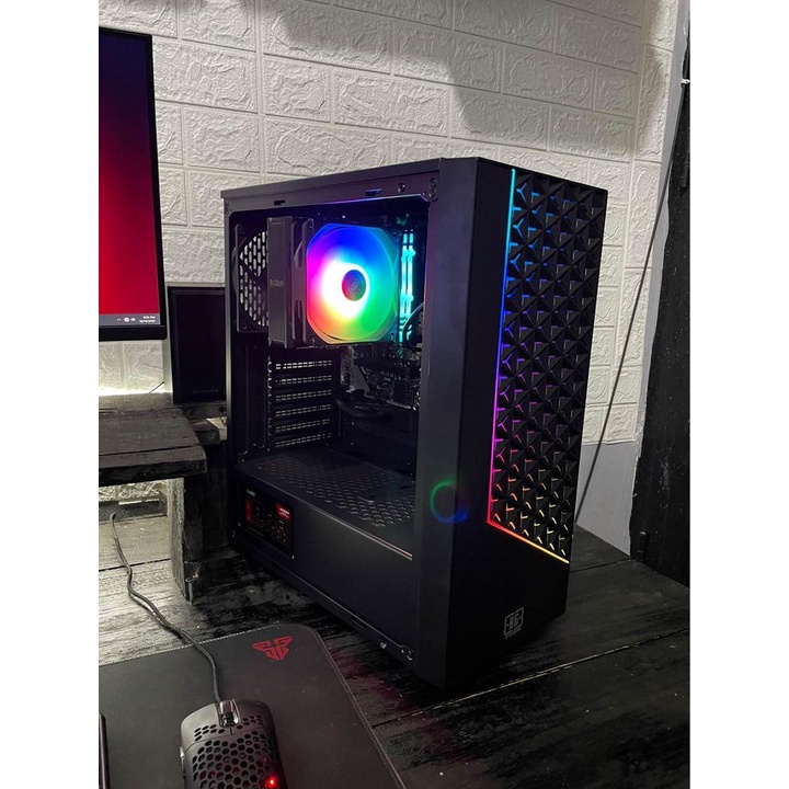 Pc rakitan ddr3 core i3 2120 ram 8gb hdd 500gb ssd 120gb vga 2gb casing gaming