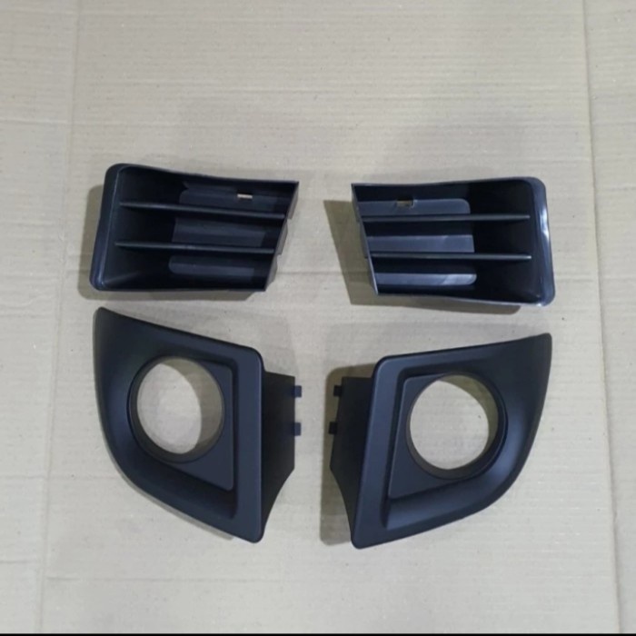 cover ring foglamp & kisi-kisi Avanza Xenia 2008-2011 warna hitam Little variasi