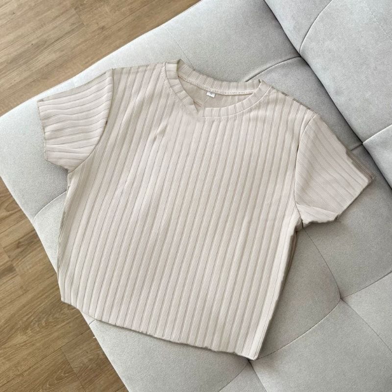 BEFAST - ZECOOTD WANITA KAOS VINA / Sierra Hornet Knit Crop Top / Fashion Wanita Remaja Trendy / Crop Top Simple Wanita / Outfit Ala Korean Style / Tshirt Crop Lengan Pendek / Crop Top RIB Terlaris / Pakaian Casual Formal