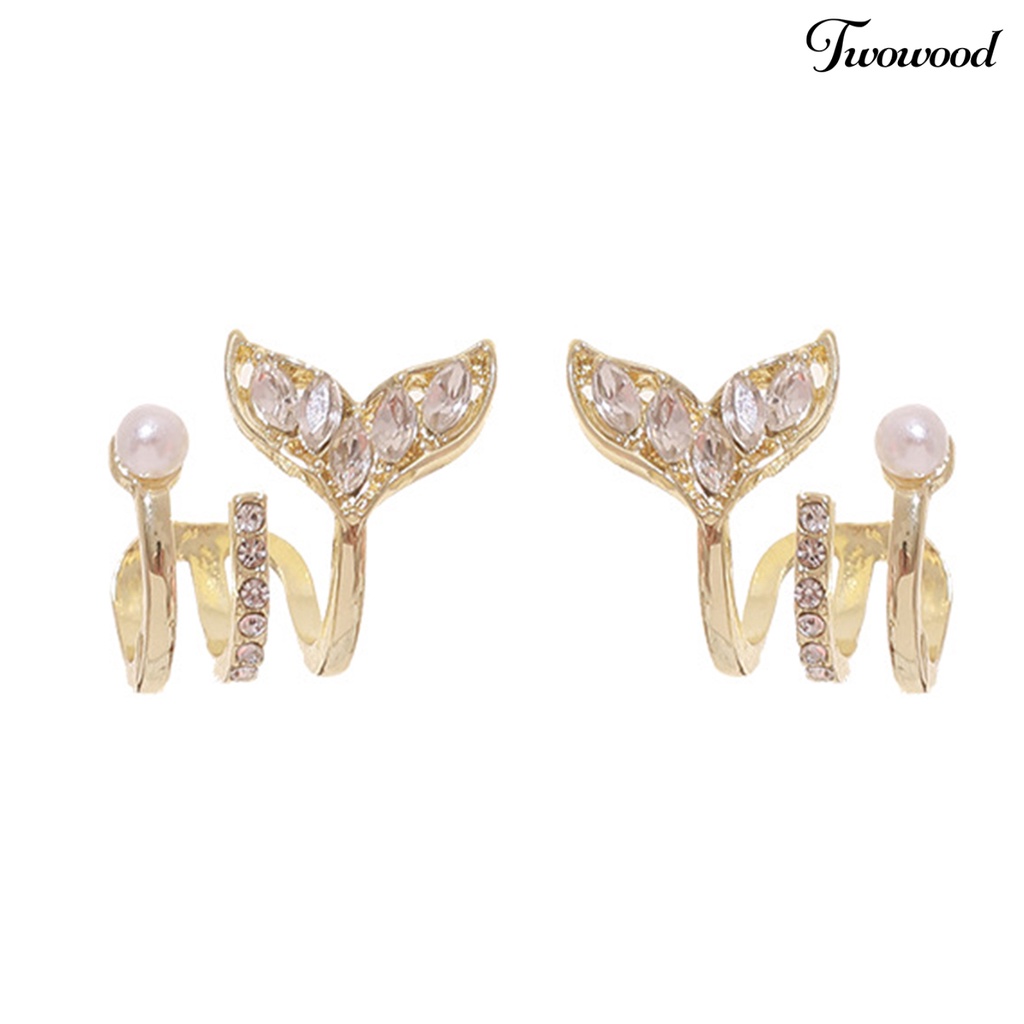 Twowood 1pasang Manset Telinga Non-Piercing 3cakar Gloss Tinggi Mutiara Imitasi Fishtail Desain Fashion Perhiasan Sparkling Cubic Zirconia Cartilage Earrings Untuk Perjamuan