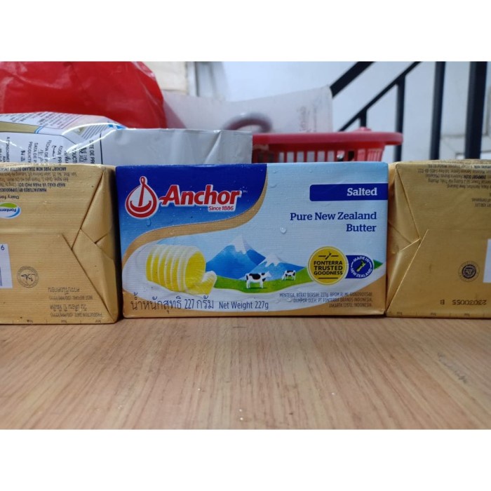 

Anchor Butter Salted 227g (Gratis MRJELLY Ekonomis 1 Sachet)