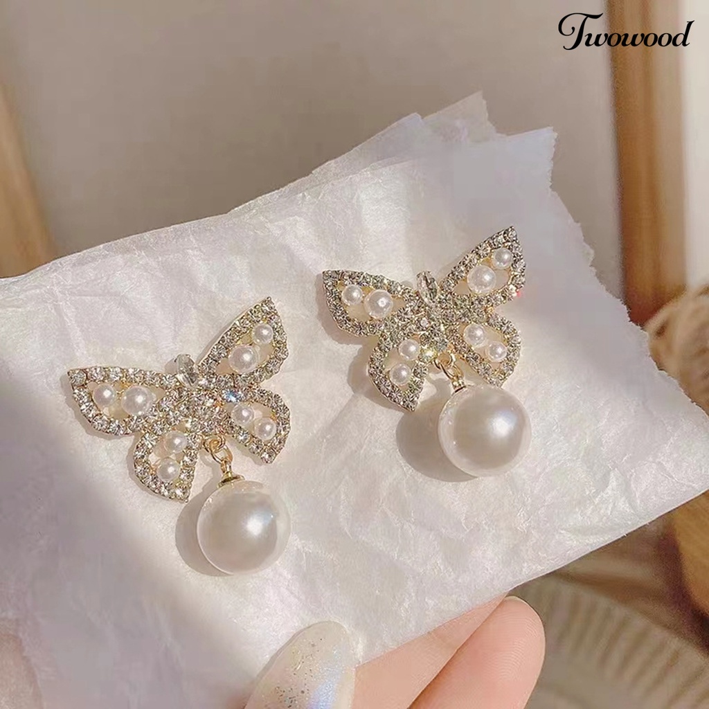 Twowood 1pasang Anting Menjuntai Mutiara Imitasi Gaya Perancis Elegan Berlian Imitasi Tertanam Berongga Kupu-Kupu Drop Earrings Perhiasan Aksesoris