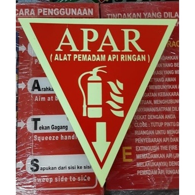 

SIGN STICKER SEGITIGA ALAT PEMADAM GLOW IN THE DARK / STIKER APAR - 15X15