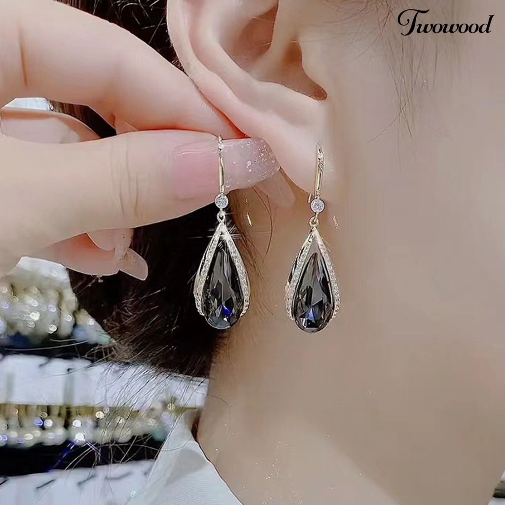 Twowood 1pasang Anting Kait Kelas Tinggi Temperamen Elegan Berlian Imitasi Hadiah Imitasi Ungu Kristal Tetesan Air Menjuntai Anting-Anting Perhiasan Fashion