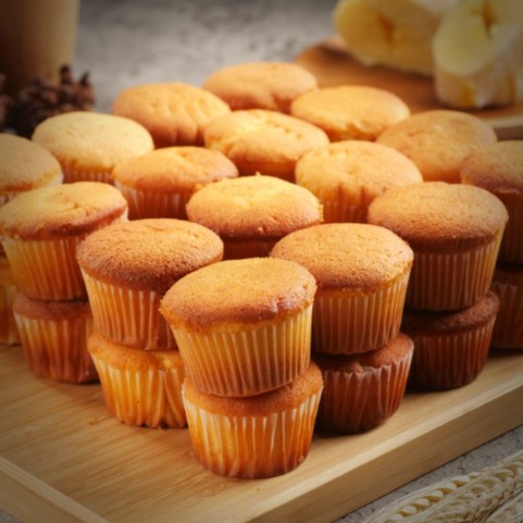 

✨BESTSELLER✨ - Kue Bolu Tape Panggang Cup Cake Tape Susu Spesial Panggang Isi 32- 1.2.23