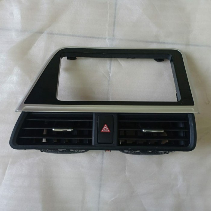 panel tape toyota sienta original