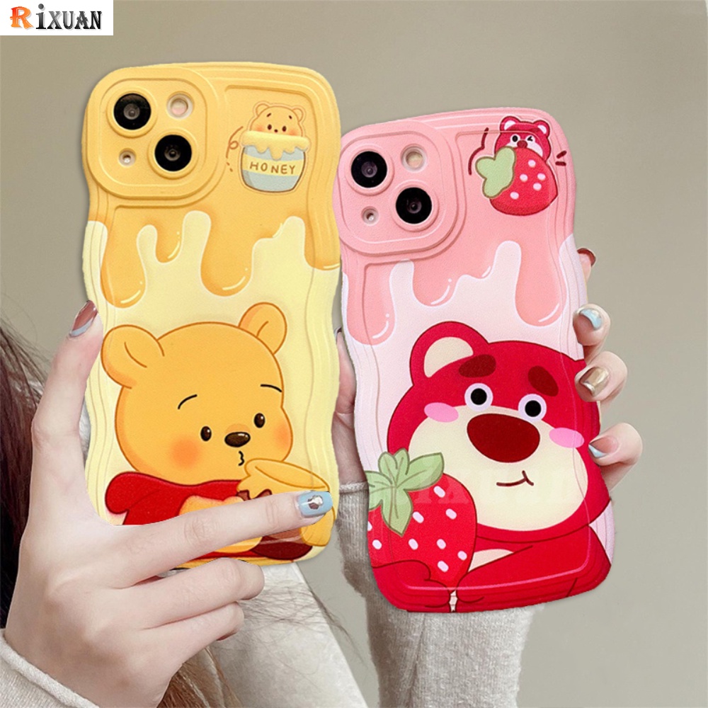 IPHONE Fashion Case Kompatibel Untuk Iphone14 13 12 11 Pro MAX iPhone7 8plus 6s Plus XR 14Plus XS MAX Kartun Lucu Winnie Strawberry Bear Wavy Edge Soft Couple Case RIXUAN