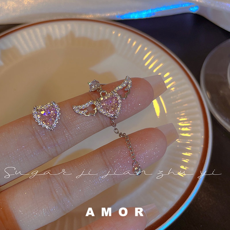 Pink glitter Berlian Cinta Sayap Malaikat Rumbai Anting-Anting Perempuan Manis Dingin Panas Gadis Angin Dingin Asimetris Anting Perasaan Bermutu Tinggi